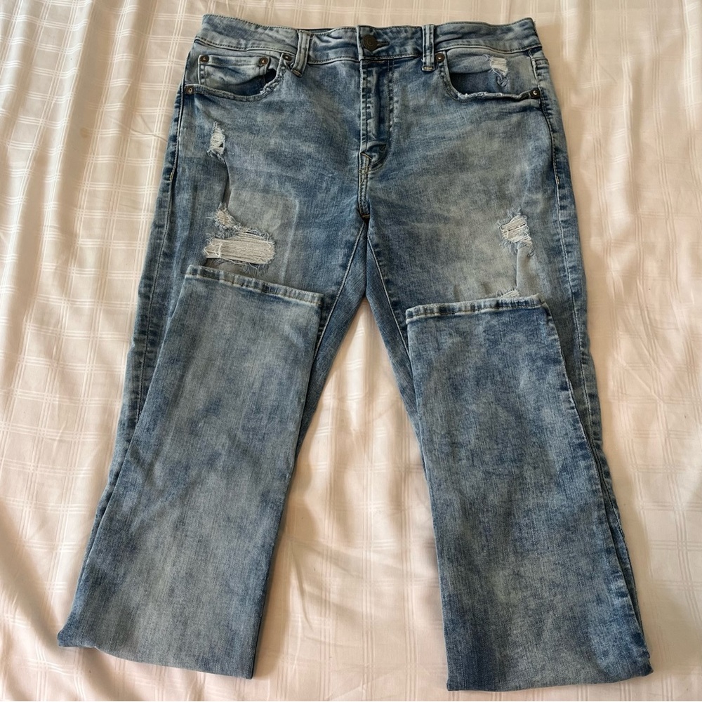 American Eagle Men’s Jean, Stacked Skinny, Light Acid Wash, Distressed,
